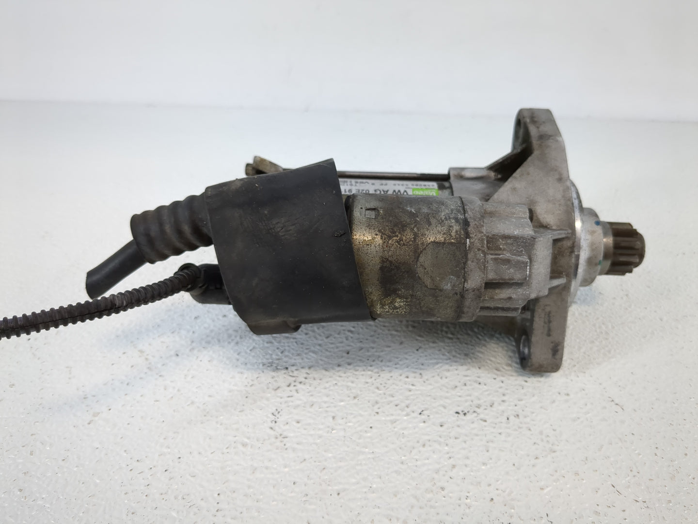 2009-2011 Volkswagen Eos Car Starter Motor Solenoid OEM P/N:02E 911 023 K 02E 911 023 Fits OEM Used Auto Parts - Oemusedauto
