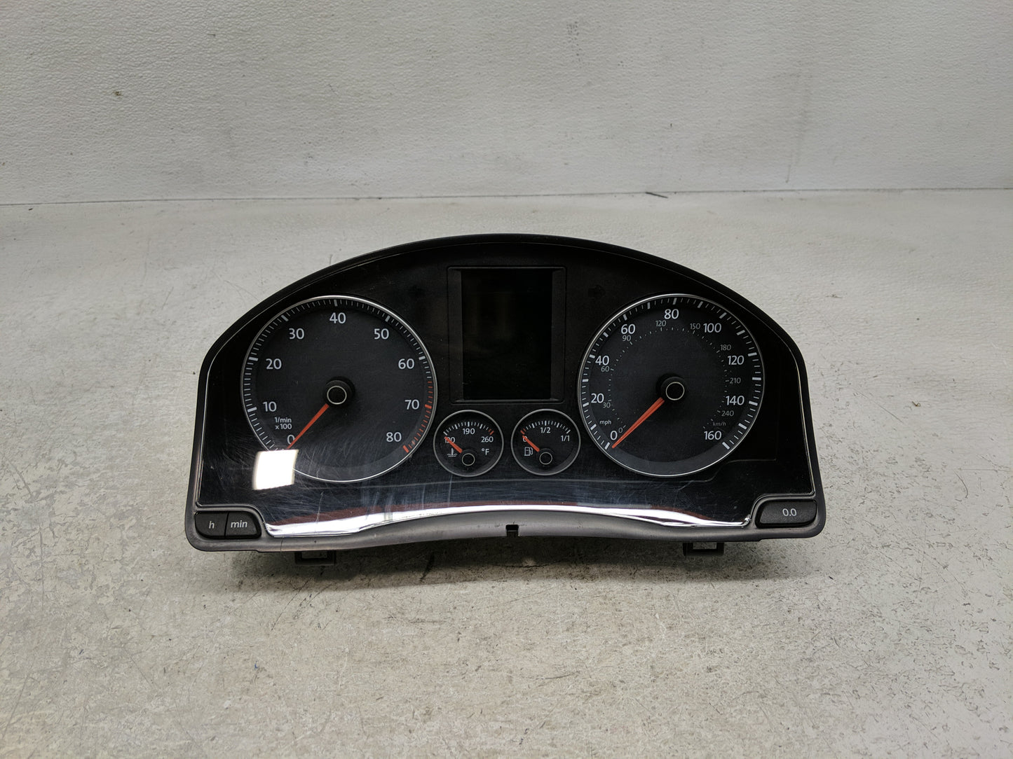 2009 Volkswagen Eos Instrument Cluster Speedometer Gauges P/N:1Q0 920 974 G 1K0 035 180 L, 1Q0920974G Fits OEM Used Auto Par