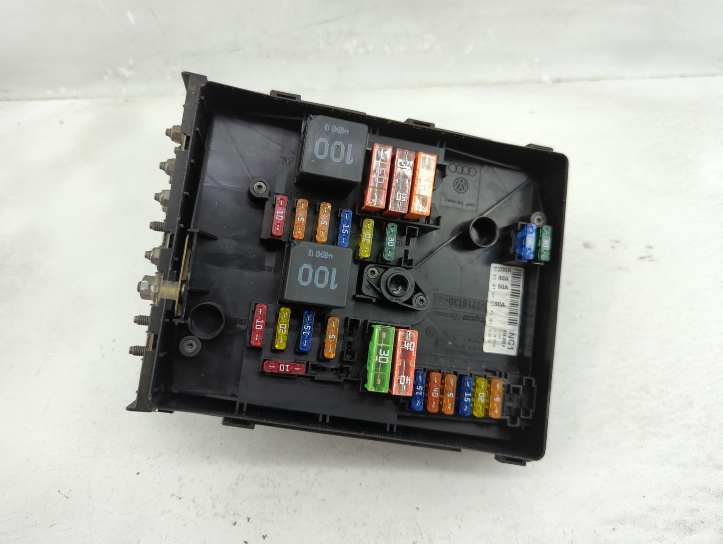 2007-2011 Volkswagen Eos Fusebox Fuse Box Panel Relay Module P/N:0-1718006-1 0-1418987-1 Fits Fits 2007 2008 2009 2010 2011 