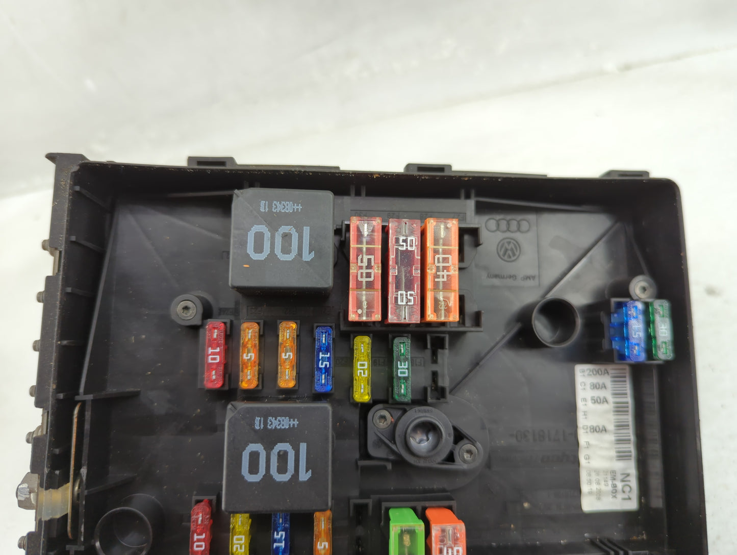 2007-2011 Volkswagen Eos Fusebox Fuse Box Panel Relay Module P/N:0-1718006-1 0-1418987-1 Fits Fits 2007 2008 2009 2010 2011 