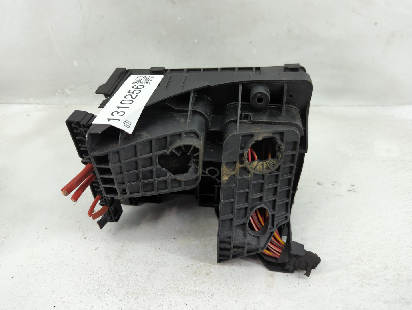 2007-2011 Volkswagen Eos Fusebox Fuse Box Panel Relay Module P/N:0-1718006-1 0-1418987-1 Fits Fits 2007 2008 2009 2010 2011 