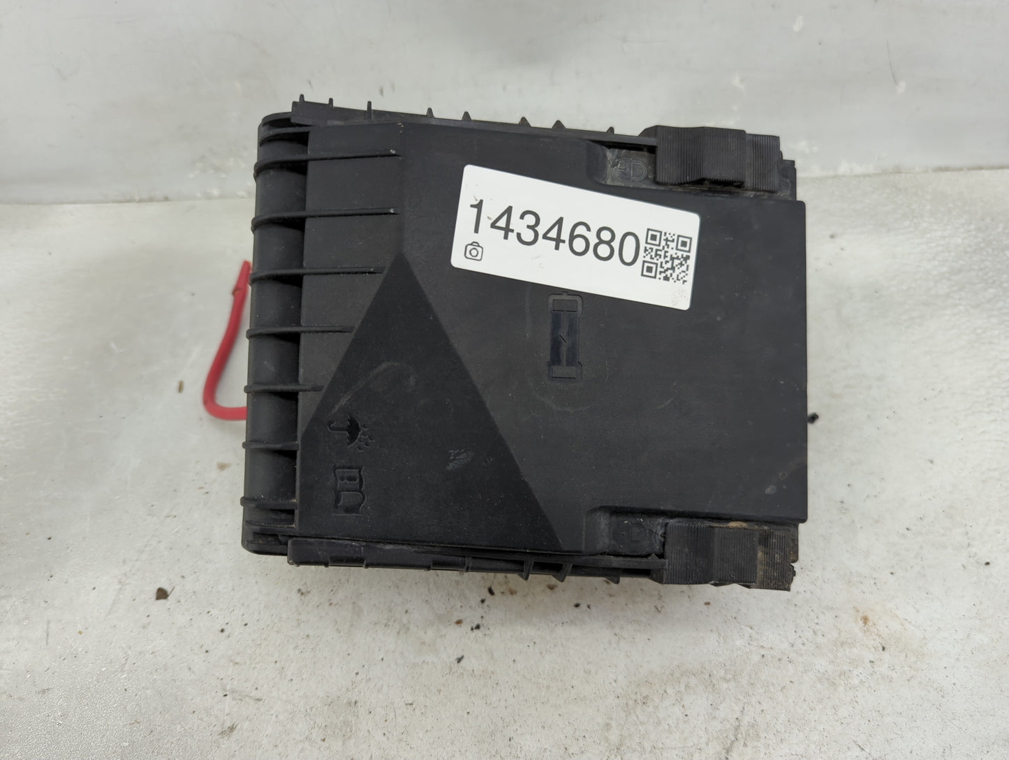 2007-2011 Volkswagen Eos Fusebox Fuse Box Panel Relay Module P/N:0-1718006-1 0-1418987-1 Fits Fits 2007 2008 2009 2010 2011 