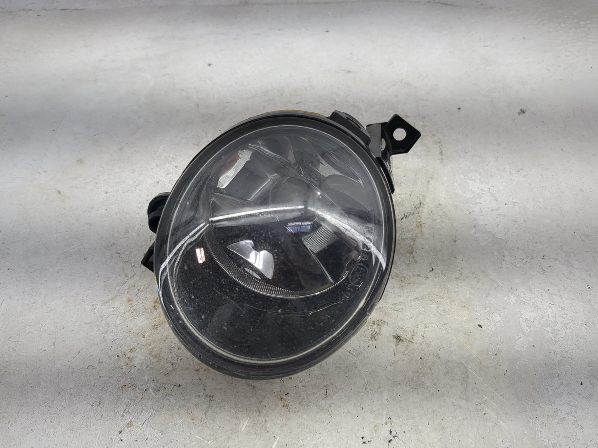 2007-2011 Volkswagen Eos Passenger Right Oem Fog Light Lamp Black - Oemusedautoparts1.com