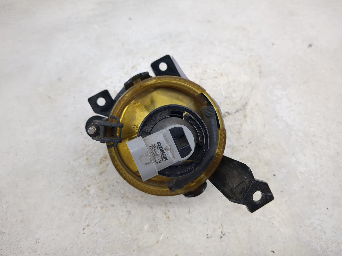 2007-2011 Volkswagen Eos Passenger Right Oem Fog Light Lamp Black - Oemusedautoparts1.com