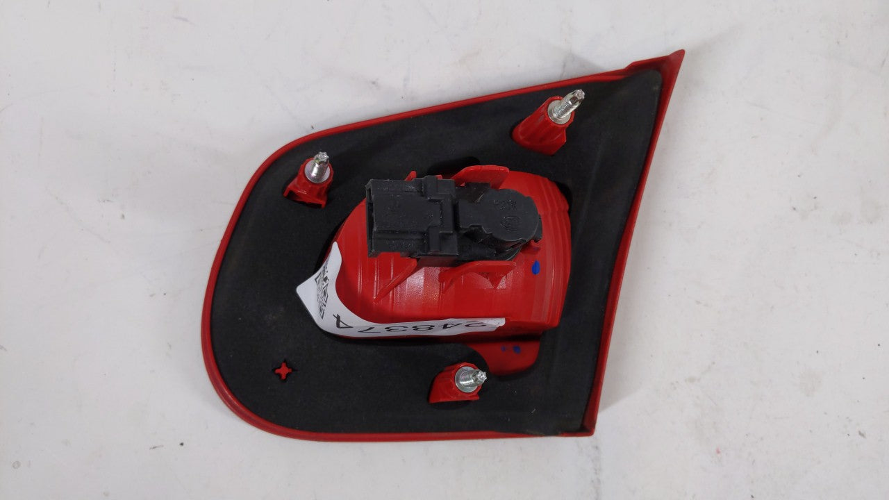 2007-2011 Volkswagen Eos Tail Light Assembly Driver Left OEM Fits Fits 2007 2008 2009 2010 2011 OEM Used Auto Parts - Oemuse