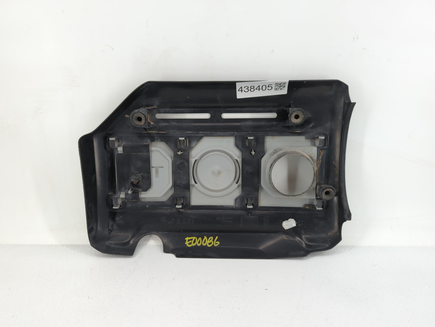 2009 Volkswagen Eos Engine Cover - Oemusedautoparts1.com