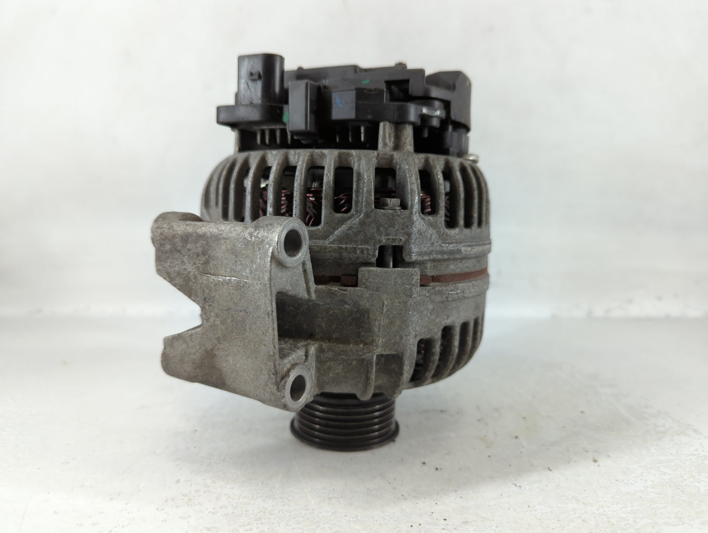 2008-2016 Volkswagen Eos Alternator Replacement Generator Charging Assembly Engine OEM P/N:06B 903 016AB Fits OEM Used Auto 