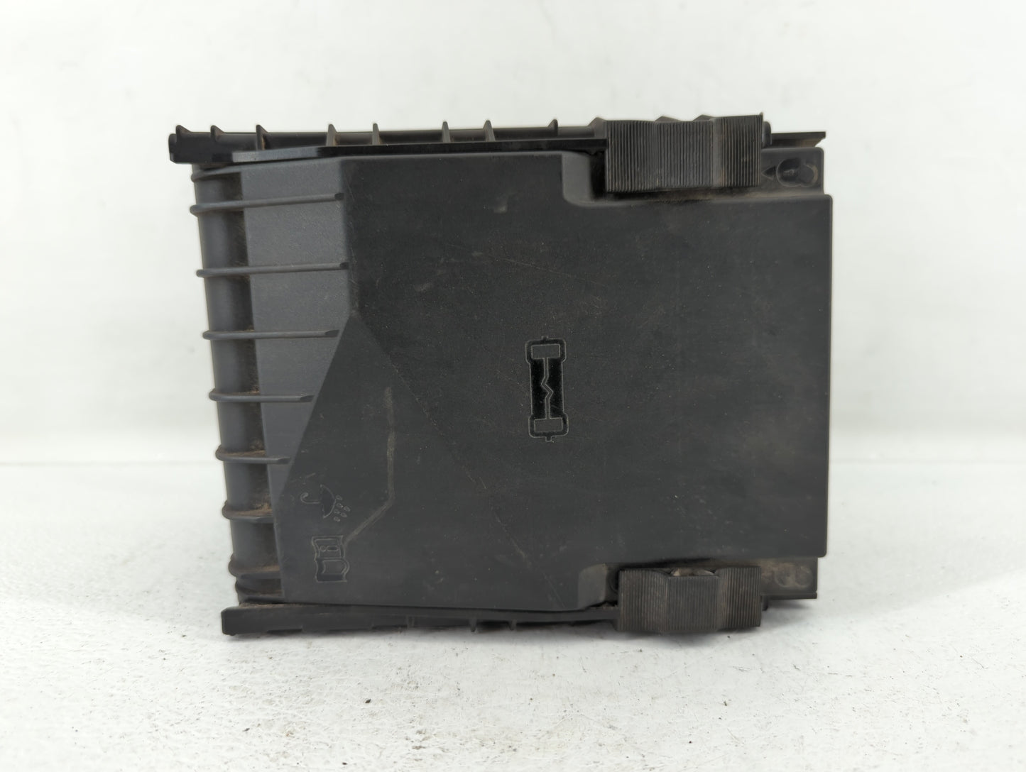 2009 Volkswagen Gli Fusebox Fuse Box Panel Relay Module P/N:1718128 Fits Fits 2007 2008 2010 2011 2012 2013 2014 2015 2016 O