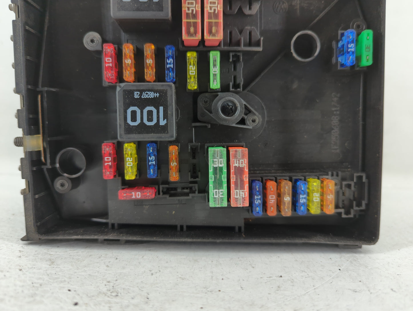 2009 Volkswagen Gli Fusebox Fuse Box Panel Relay Module P/N:1718128 Fits Fits 2007 2008 2010 2011 2012 2013 2014 2015 2016 O