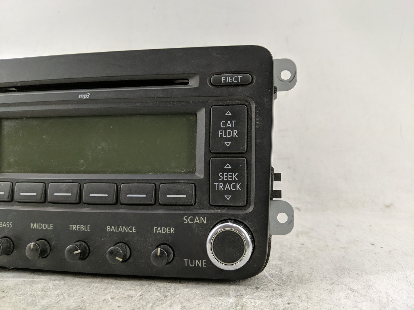 2006-2007 Volkswagen Golf Radio AM FM Cd Player Receiver Replacement P/N:3C8 035 180 A Fits Fits 2005 2006 2007 2008 2009 OE