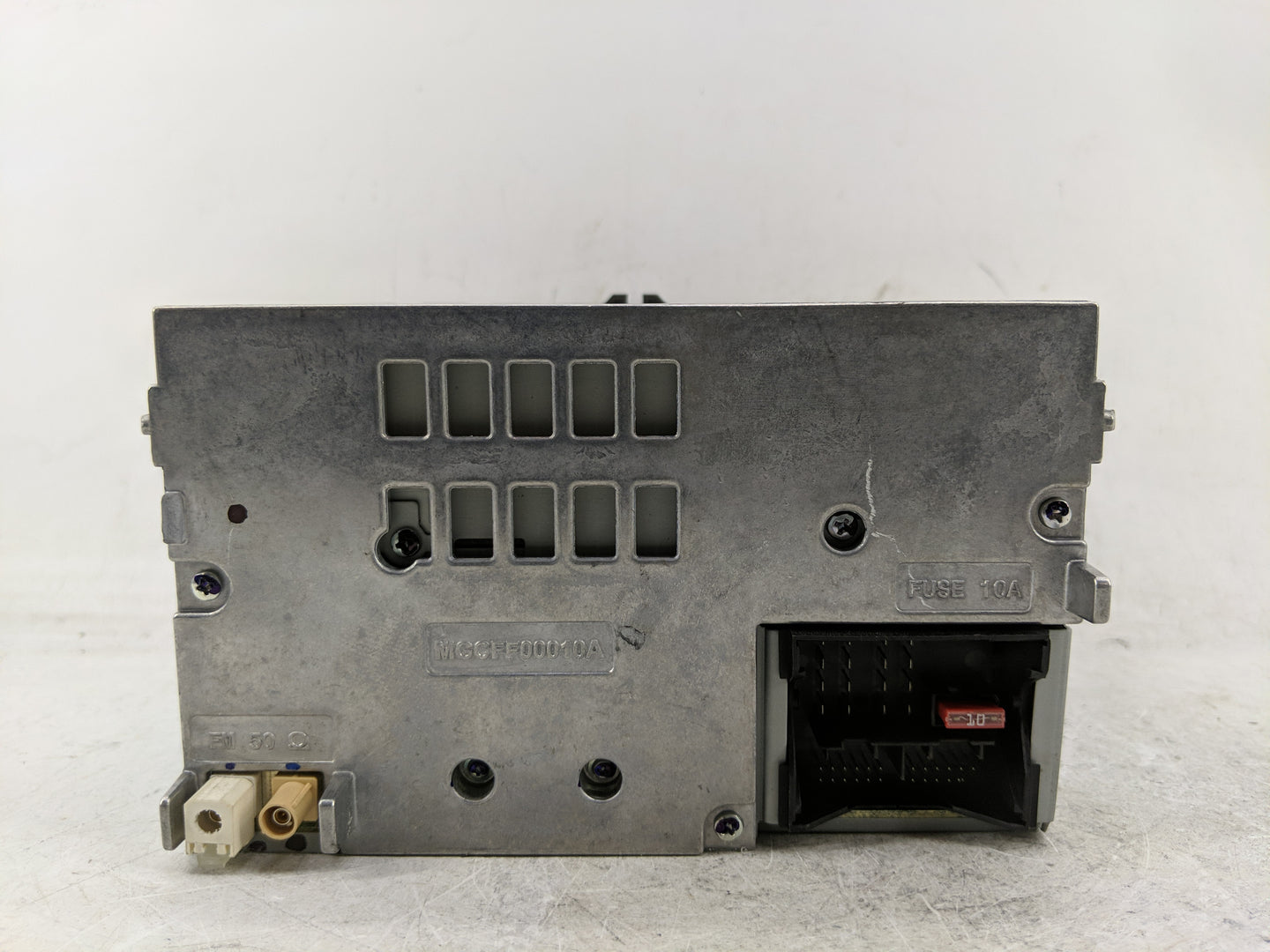 2006-2007 Volkswagen Golf Radio AM FM Cd Player Receiver Replacement P/N:3C8 035 180 A Fits Fits 2005 2006 2007 2008 2009 OE
