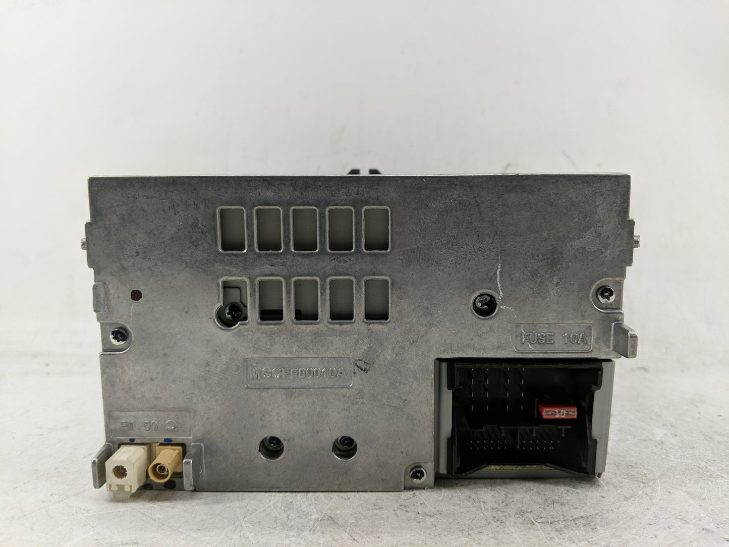 2006-2007 Volkswagen Golf Radio AM FM Cd Player Receiver Replacement P/N:3C8 035 180 A Fits Fits 2005 2006 2007 2008 2009 OE