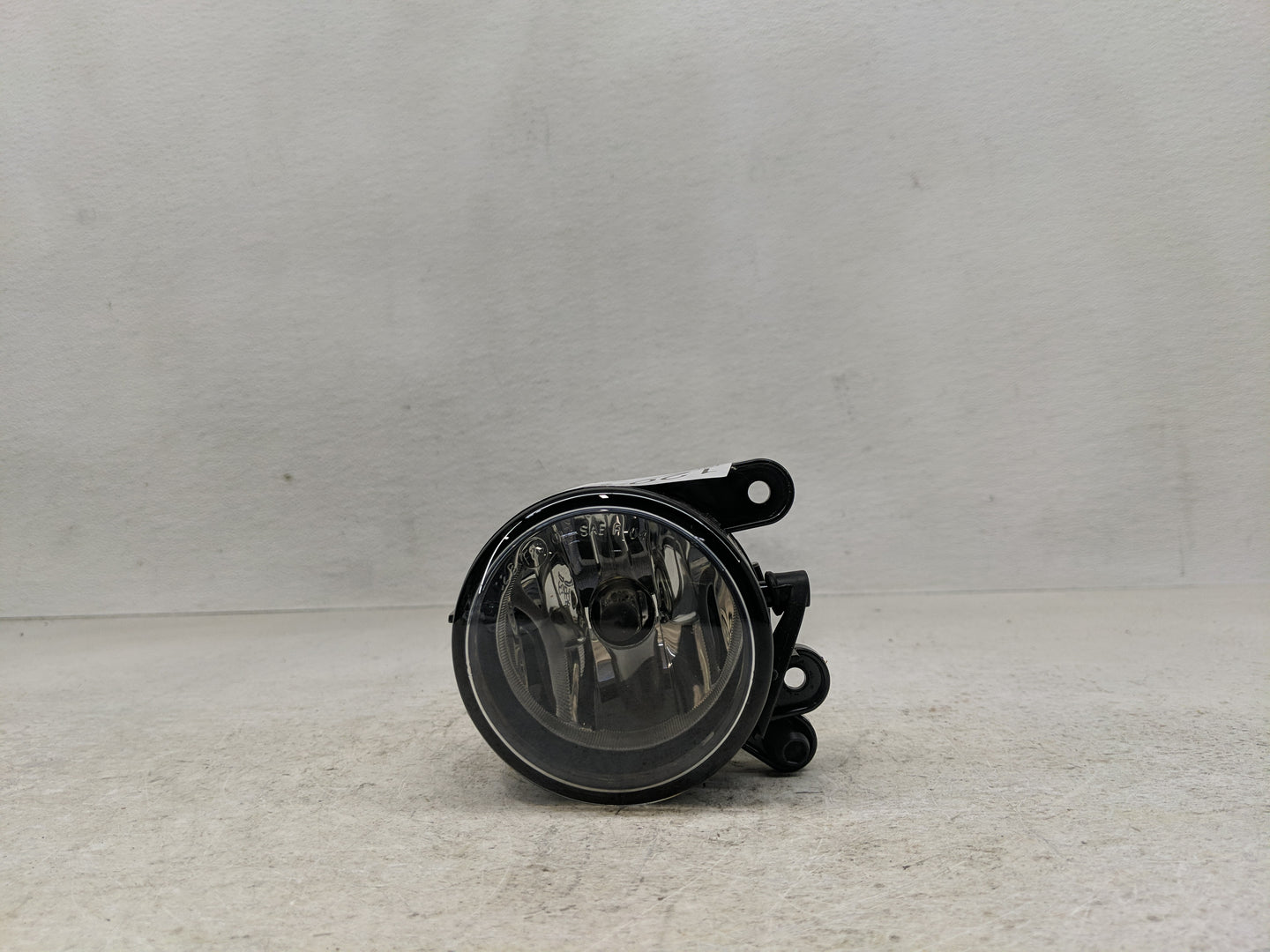 2010-2011 Volkswagen Golf Passenger Right Oem Fog Light Lamp - Oemusedautoparts1.com