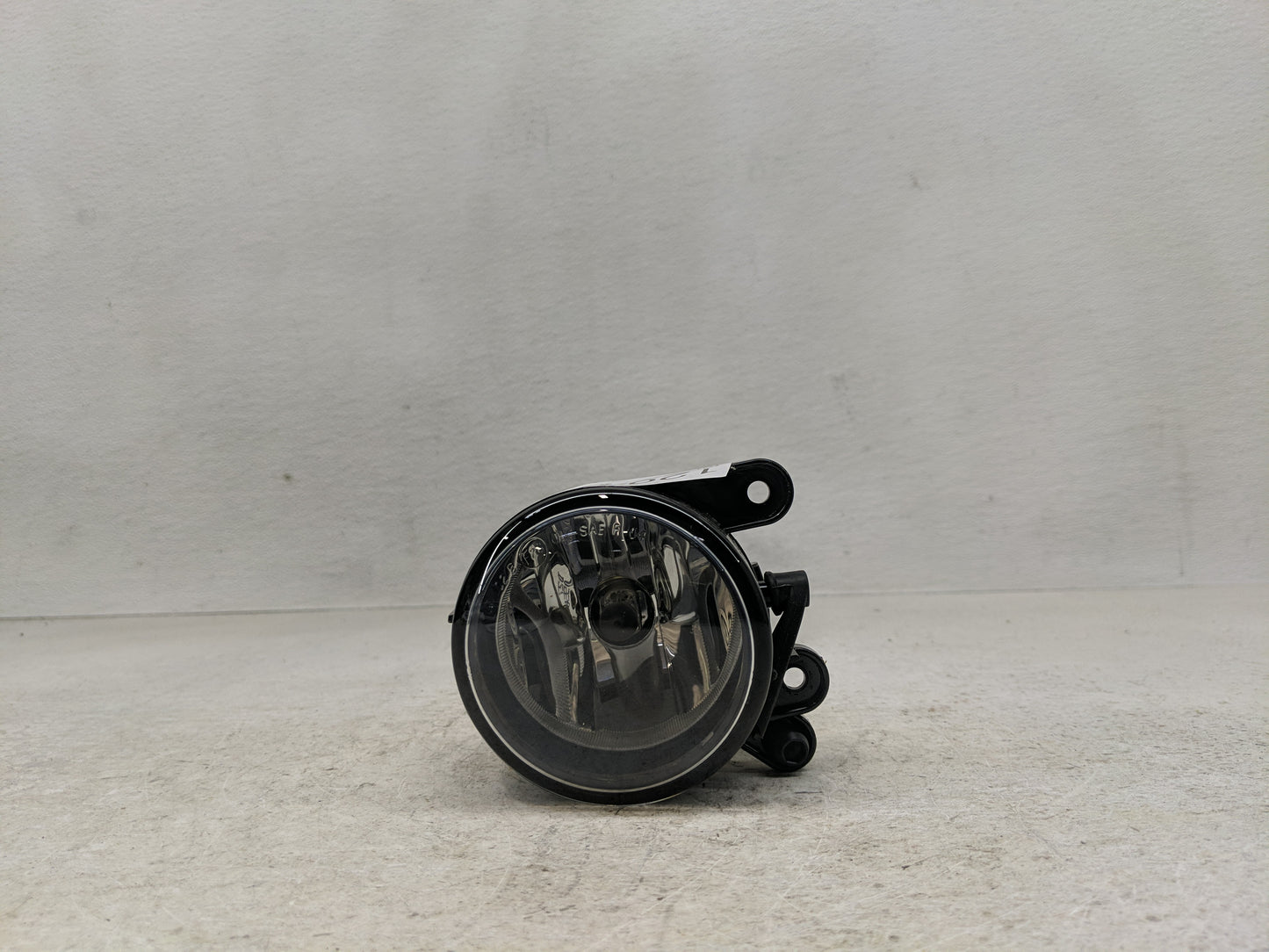 2010-2011 Volkswagen Golf Passenger Right Oem Fog Light Lamp - Oemusedautoparts1.com