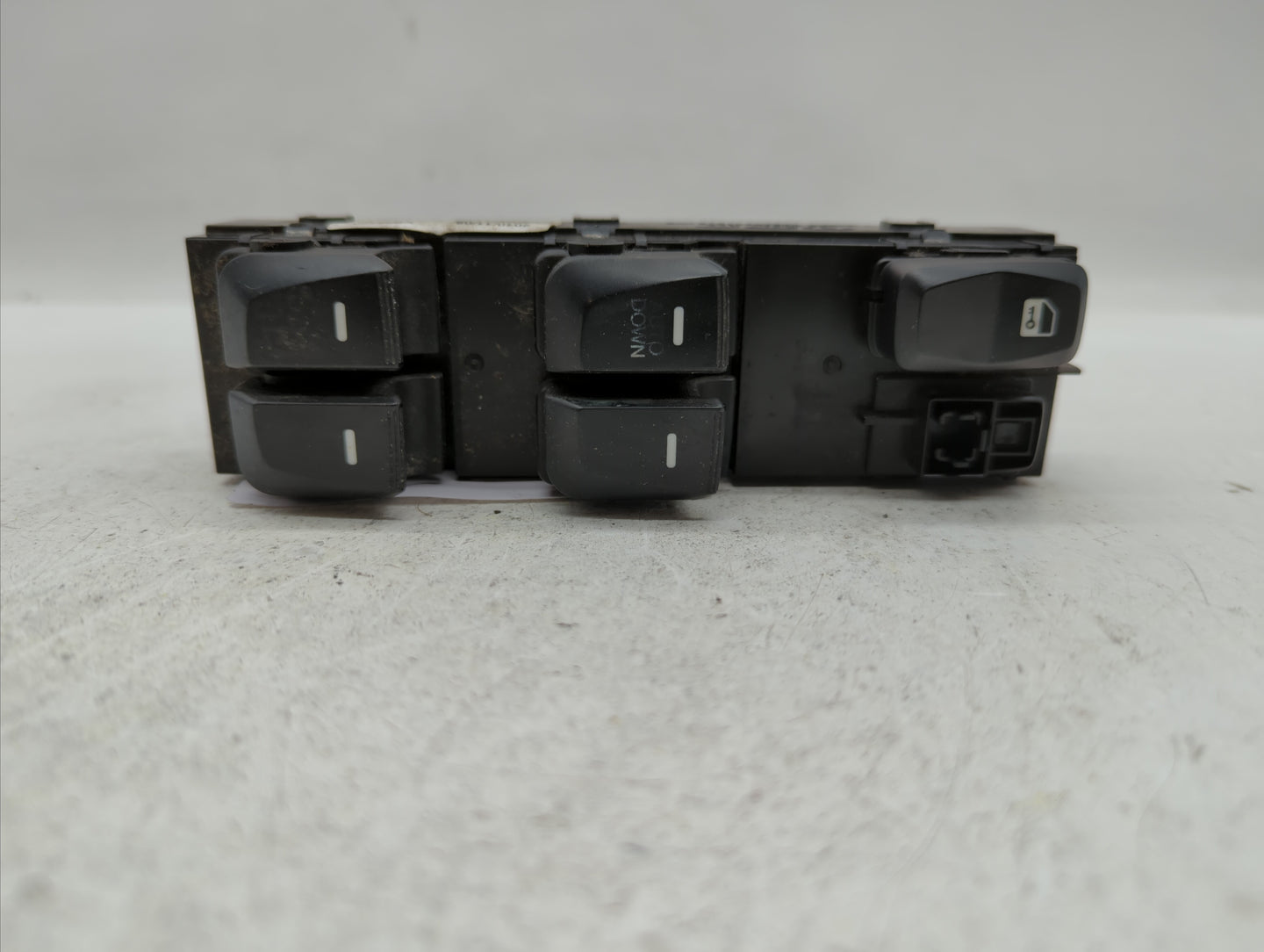 2010-2011 Volkswagen Golf Master Power Window Switch Replacement Driver Side Left Fits Fits 2010 2011 OEM Used Auto Parts - 