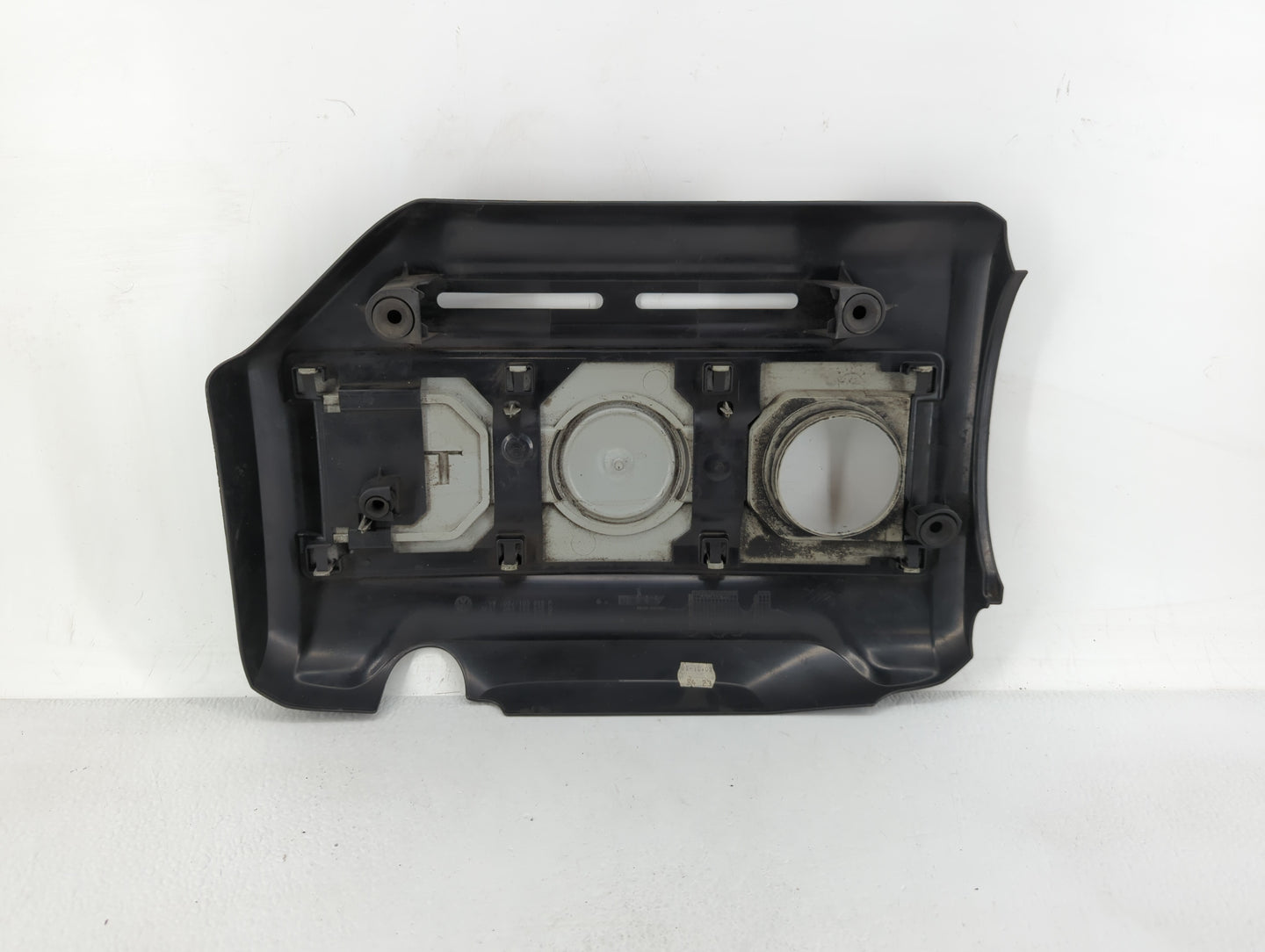 2009 Volkswagen Golf Engine Cover - Oemusedautoparts1.com