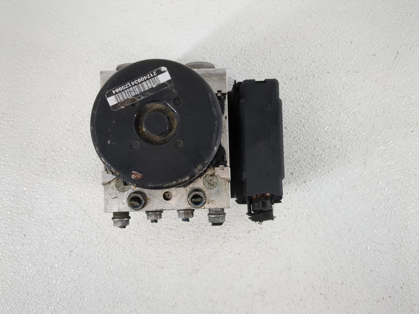 2007-2009 Volkswagen Gti ABS Pump Control Module Replacement P/N:1K0 614 517 BE Fits Fits 2006 2007 2008 2009 2010 OEM Used 