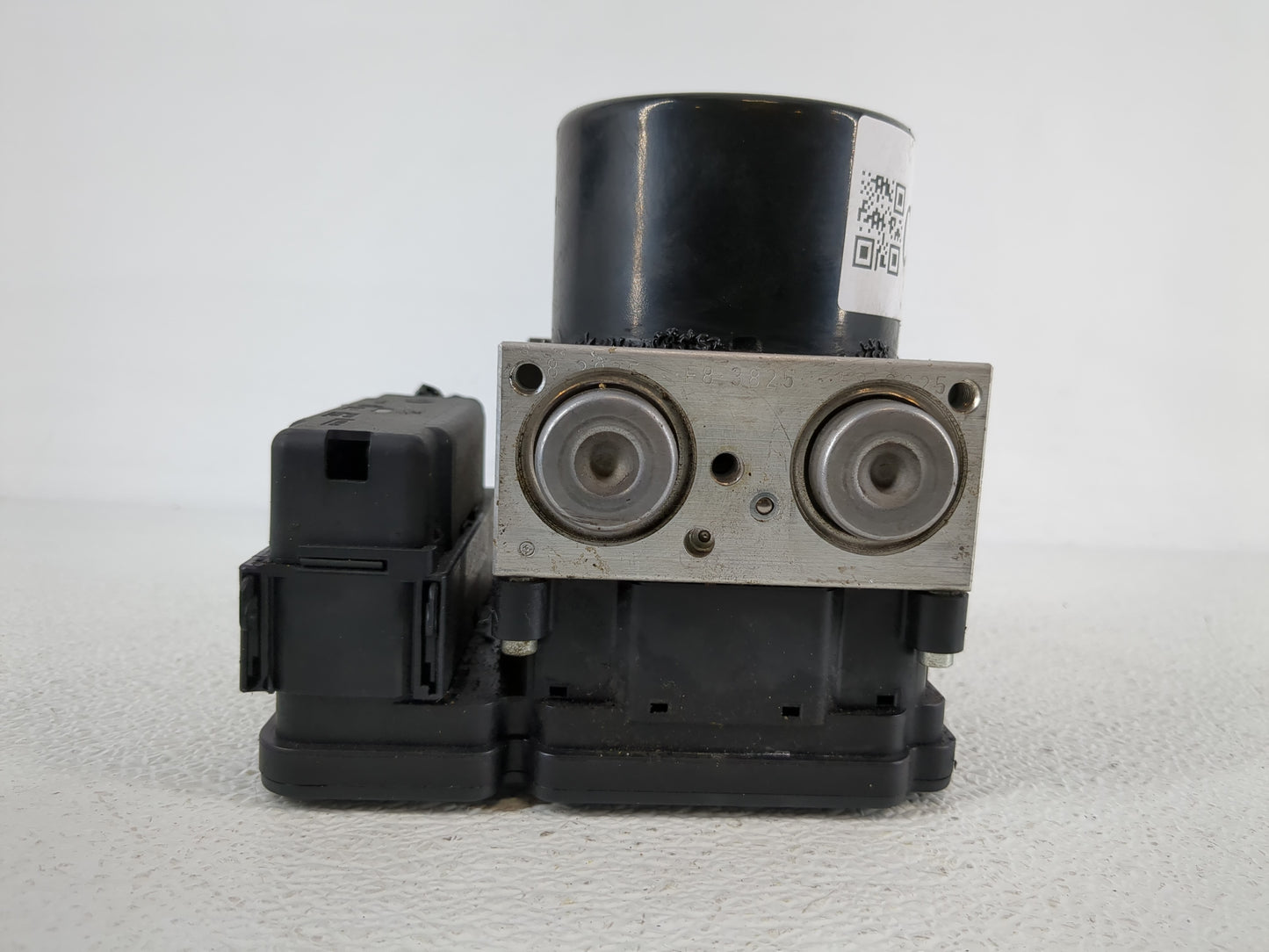 2007-2009 Volkswagen Gti ABS Pump Control Module Replacement P/N:1K0 614 517 BE Fits Fits 2006 2007 2008 2009 2010 OEM Used 