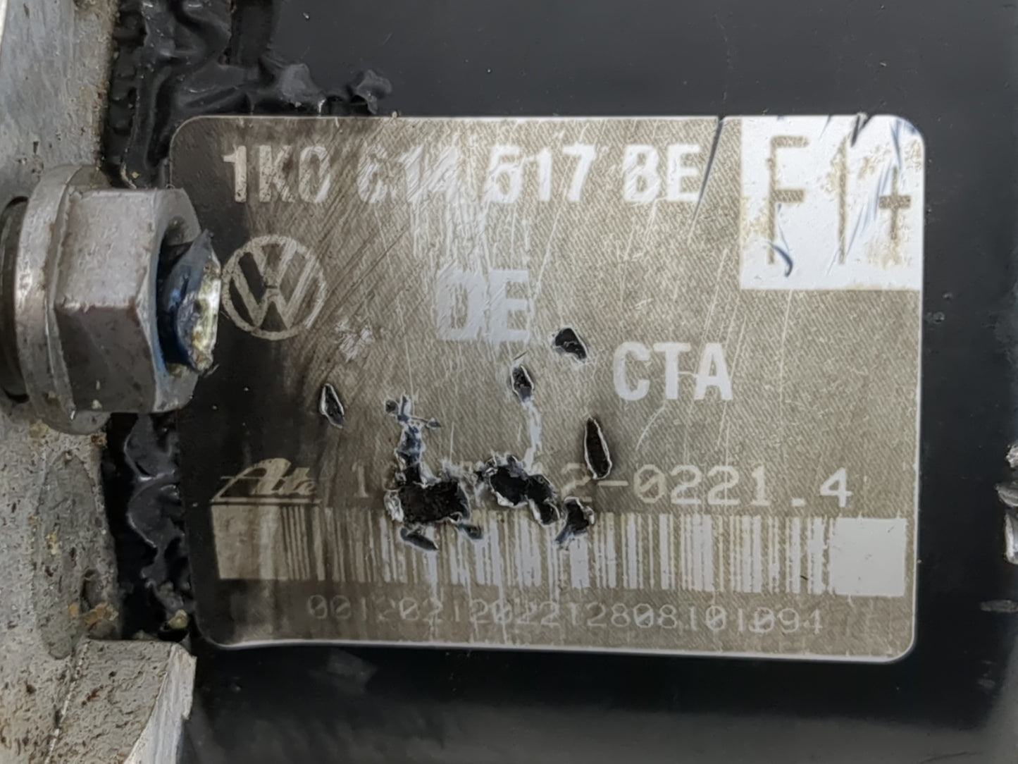 2007-2009 Volkswagen Gti ABS Pump Control Module Replacement P/N:1K0 614 517 BE Fits Fits 2006 2007 2008 2009 2010 OEM Used 