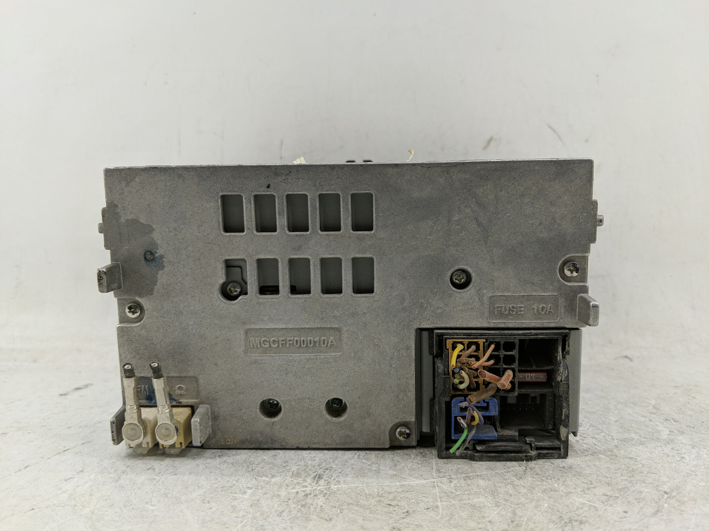 2009 Volkswagen Gti Radio AM FM Cd Player Receiver Replacement P/N:1K00 035 180 L CQ-EV1467G Fits OEM Used Auto Parts - Oemu