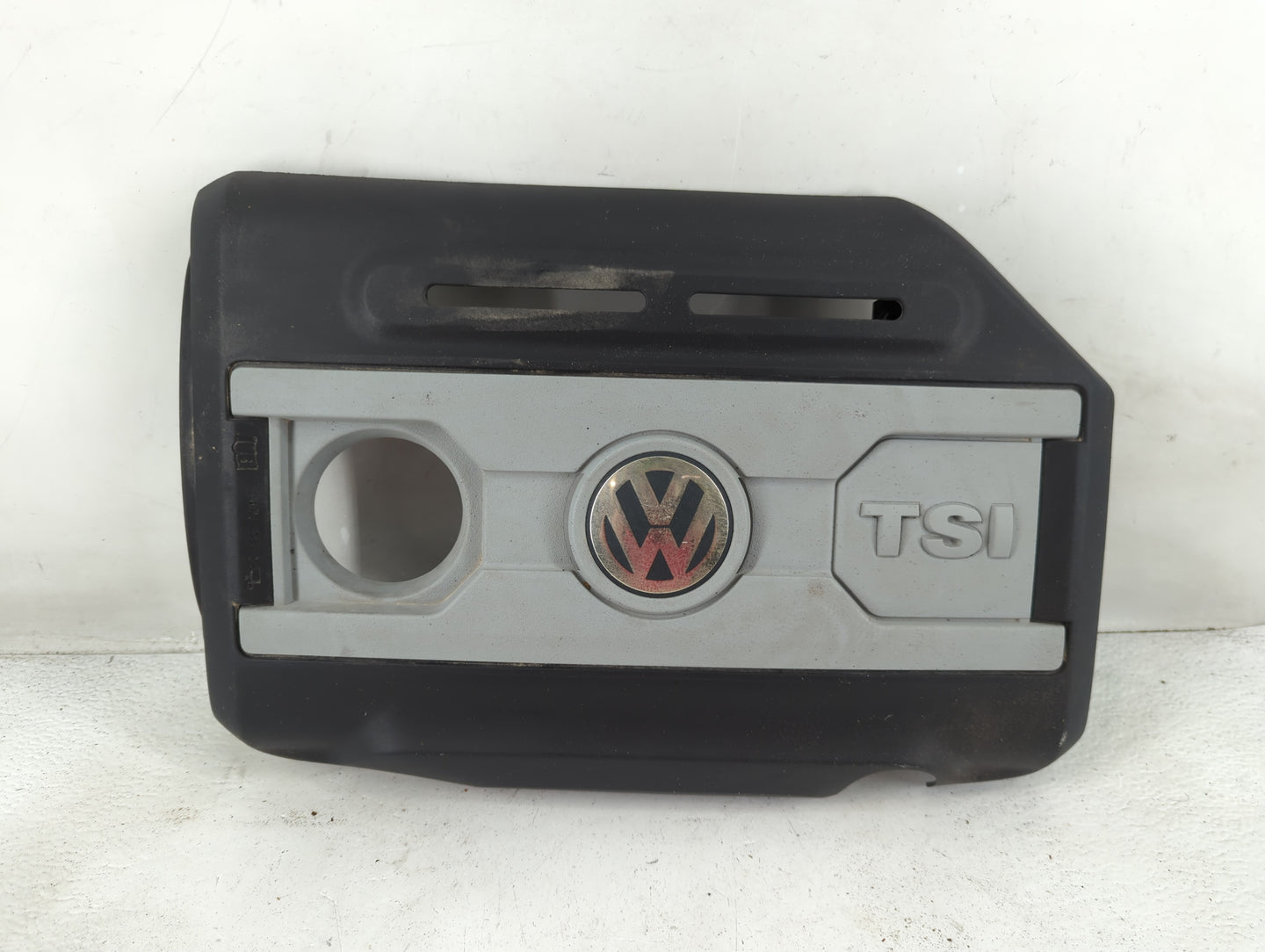 2009 Volkswagen Gti Engine Cover - Oemusedautoparts1.com