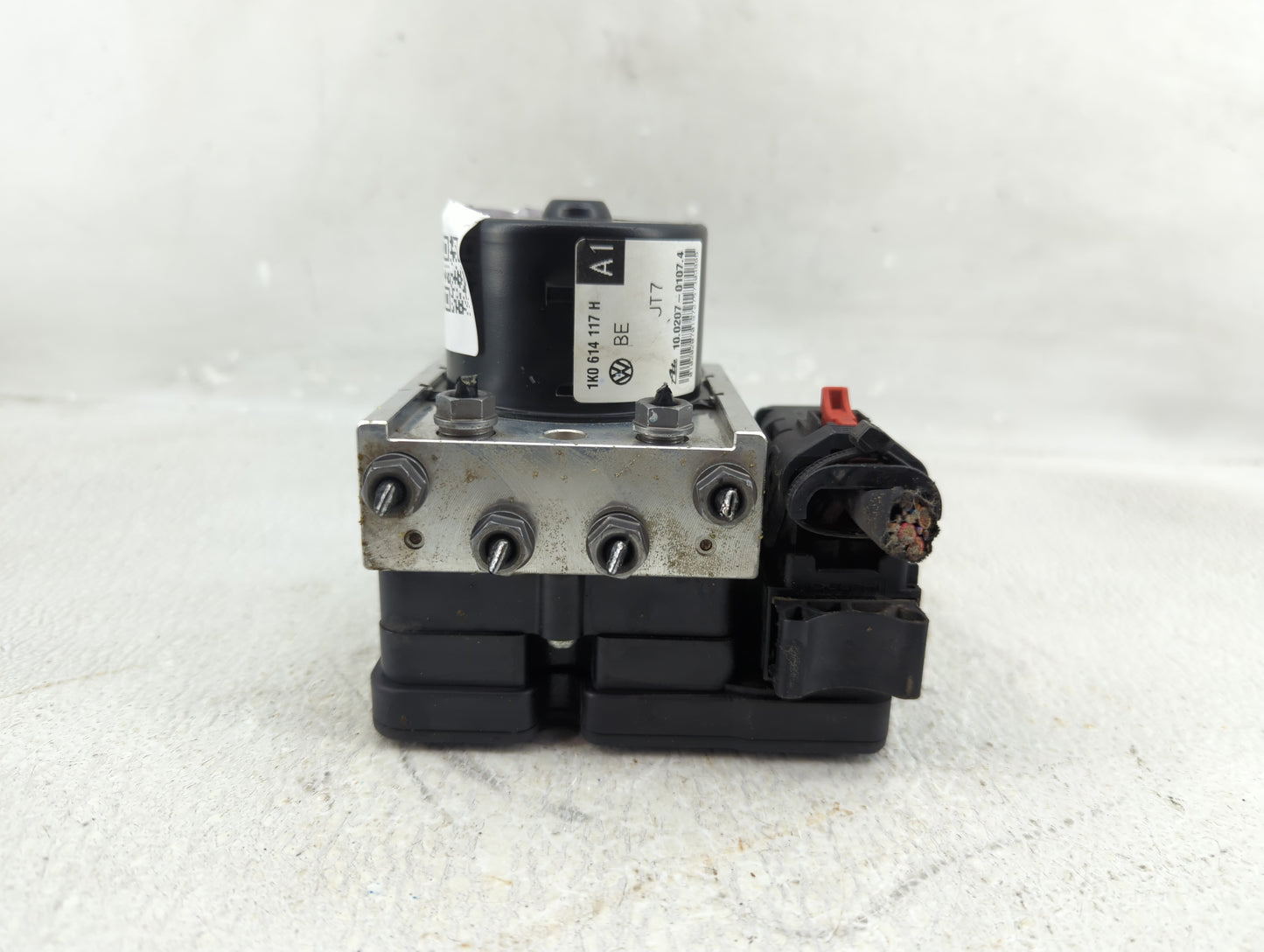 2007-2009 Volkswagen Gti ABS Pump Control Module Replacement P/N:1K0 614 117 H 1K0 614 517 BE Fits Fits 2006 2007 2008 2009 