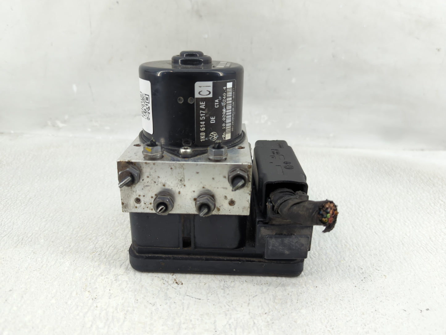 2007-2009 Volkswagen Gti ABS Pump Control Module Replacement P/N:1K0 614 117 H 1K0 614 517 BE Fits Fits 2006 2007 2008 2009 