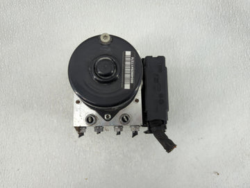 2007-2009 Volkswagen Gti ABS Pump Control Module Replacement P/N:1K0 614 117 H 1K0 614 517 BE Fits Fits 2006 2007 2008 2009 2010 OEM Used Auto Parts