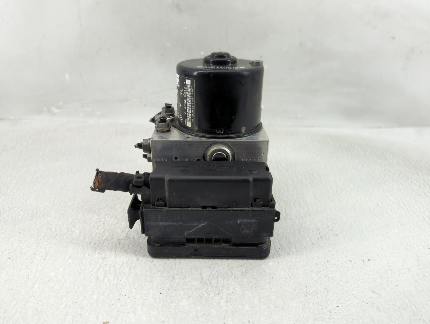 2007-2009 Volkswagen Gti ABS Pump Control Module Replacement P/N:1K0 614 117 H 1K0 614 517 BE Fits Fits 2006 2007 2008 2009 