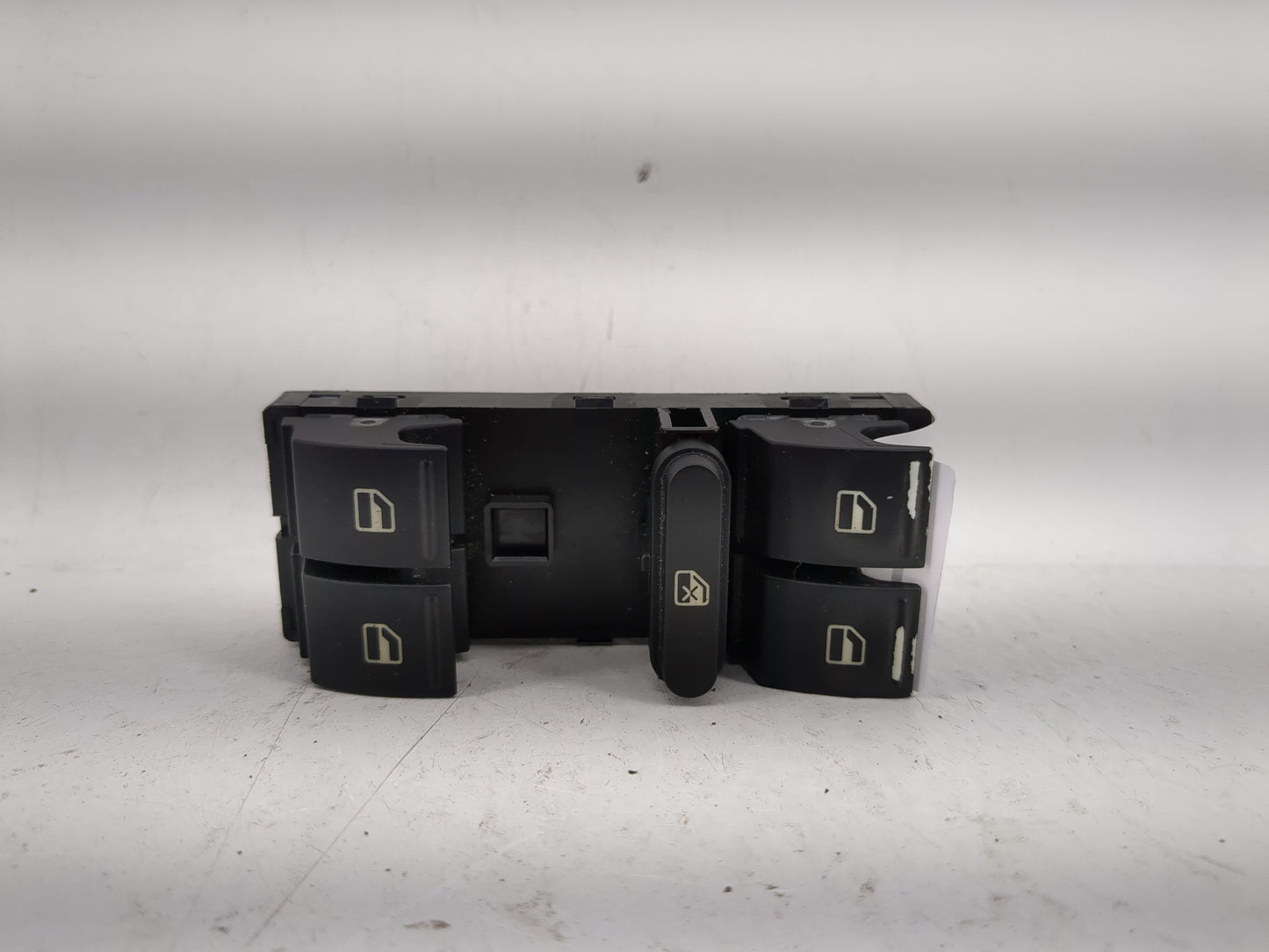 2005-2018 Volkswagen Jetta Master Power Window Switch Replacement Driver Side Left Fits OEM Used Auto Parts - Oemusedautopar