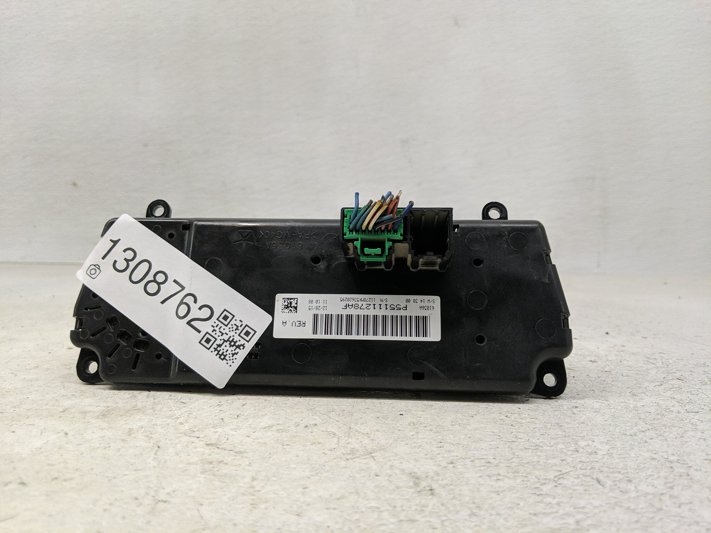 2009 Volkswagen Jetta Climate Control Module Temperature AC/Heater Replacement P/N:P55111278AF Fits OEM Used Auto Parts - Oe