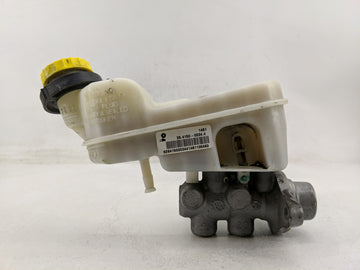 Volkswagen Jetta Brake Master Cylinder - Oemusedautoparts1.com