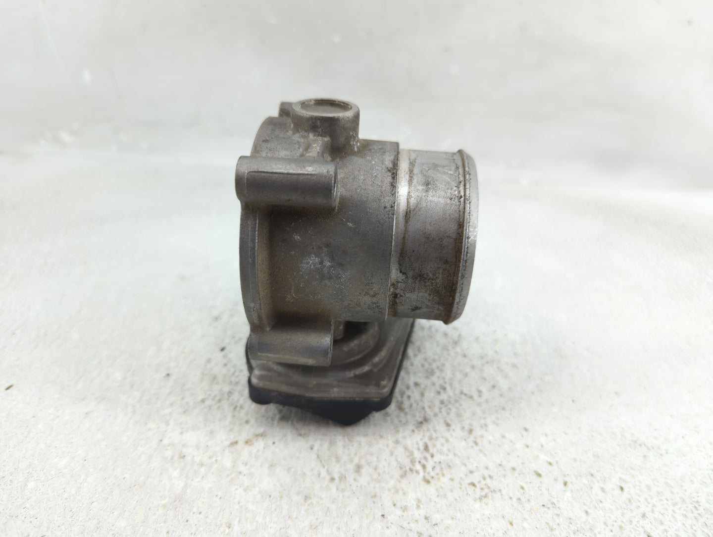 2006-2019 Volkswagen Jetta Throttle Body P/N:06F 133 062 G Fits OEM Used Auto Parts - Oemusedautoparts1.com