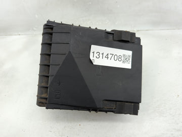 2007-2009 Volkswagen Jetta Fusebox Fuse Box Panel Relay Module P/N:0-1418987-1 0-1718006-1 Fits OEM Used Auto Parts - Oemuse