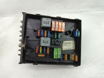 2007-2009 Volkswagen Jetta Fusebox Fuse Box Panel Relay Module P/N:0-1418987-1 0-1718006-1 Fits OEM Used Auto Parts