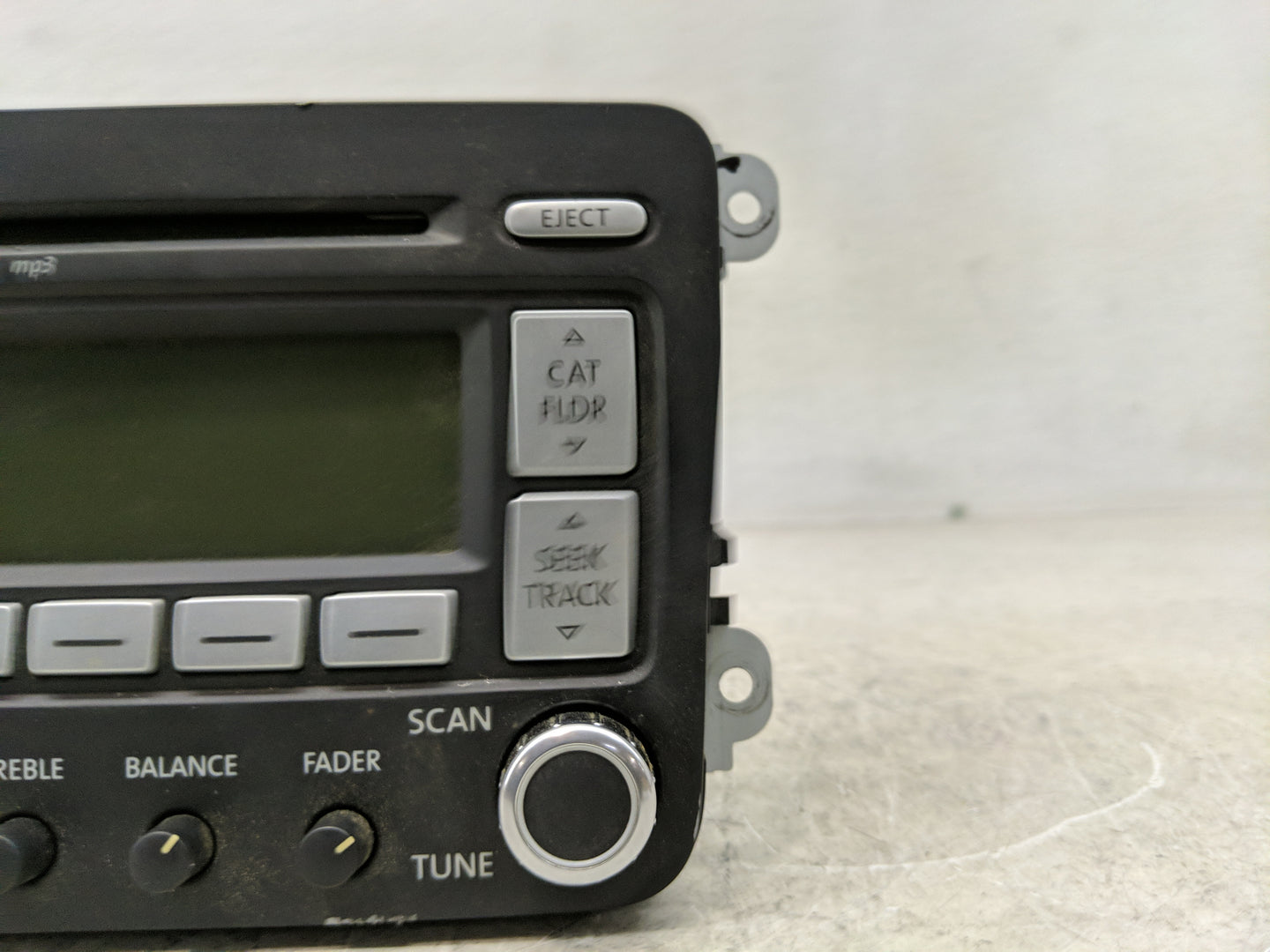 2006-2009 Volkswagen Jetta Radio AM FM Cd Player Receiver Replacement P/N:1K0 035 180 Fits Fits 2006 2007 2008 2009 OEM Used