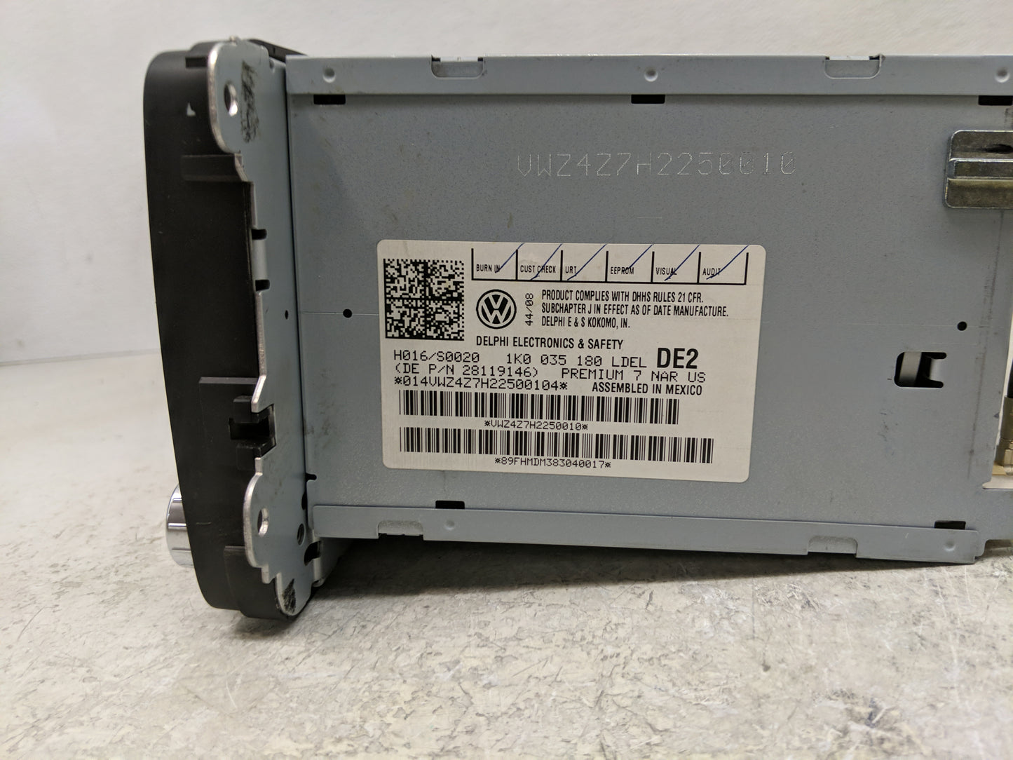 2006-2009 Volkswagen Jetta Radio AM FM Cd Player Receiver Replacement P/N:1K0 035 180 Fits Fits 2006 2007 2008 2009 OEM Used