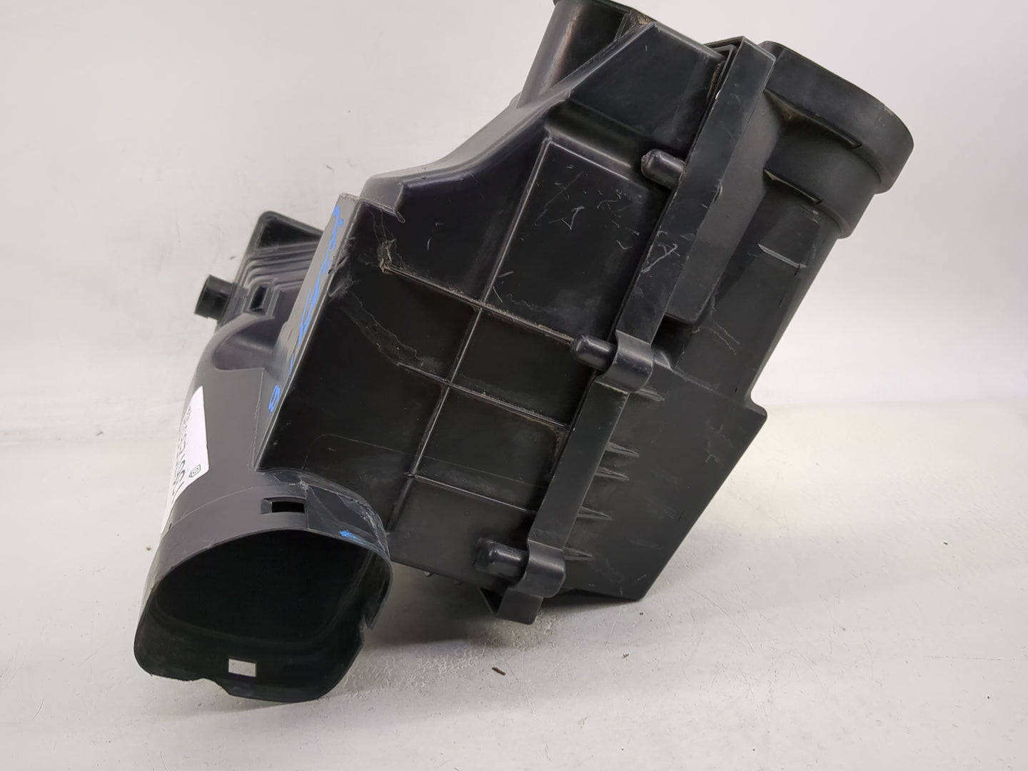 2009-2014 Volkswagen Jetta Air Cleaner Intake-duct Hose Tube - Oemusedautoparts1.com