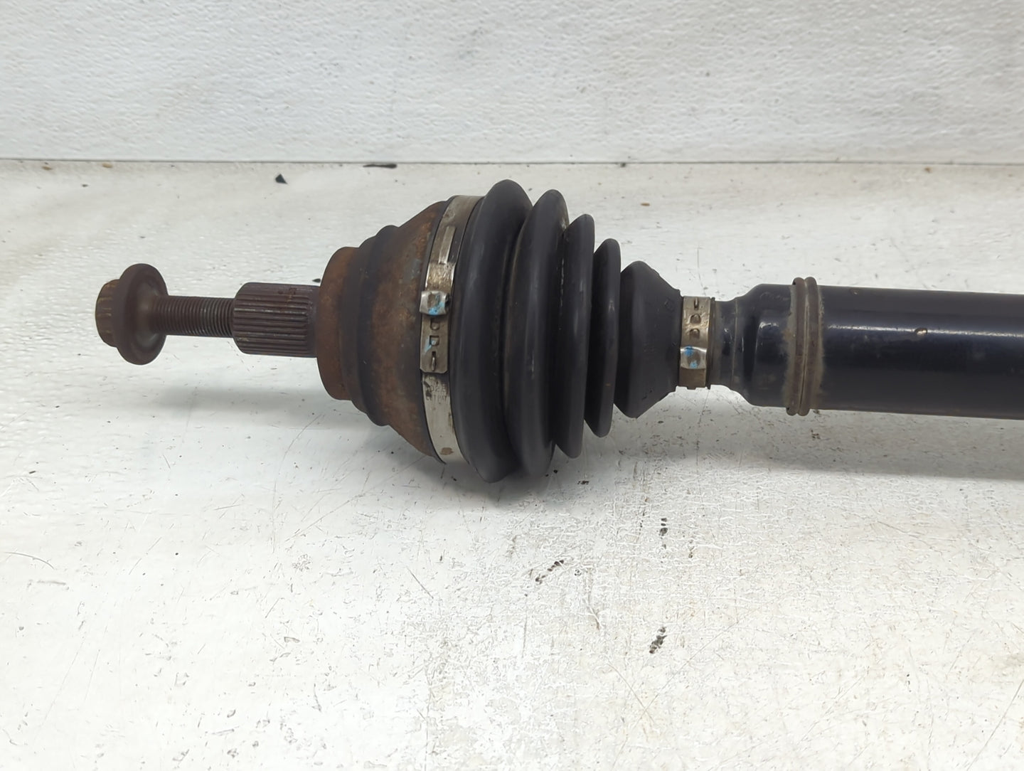 2005-2018 Volkswagen Jetta Axle Shaft Front Passenger Cv C/v 1415662 - Oemusedautoparts1.com