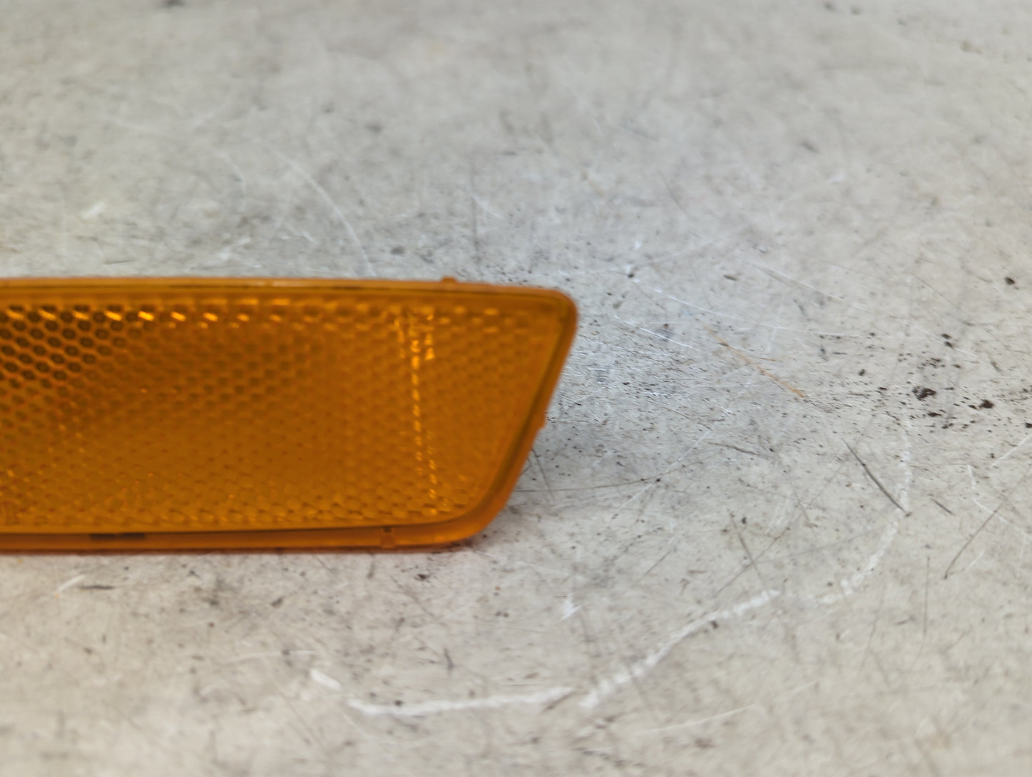 2005-2010 Volkswagen Jetta Passenger Right Oem Front Light Lamp Orange - Oemusedautoparts1.com