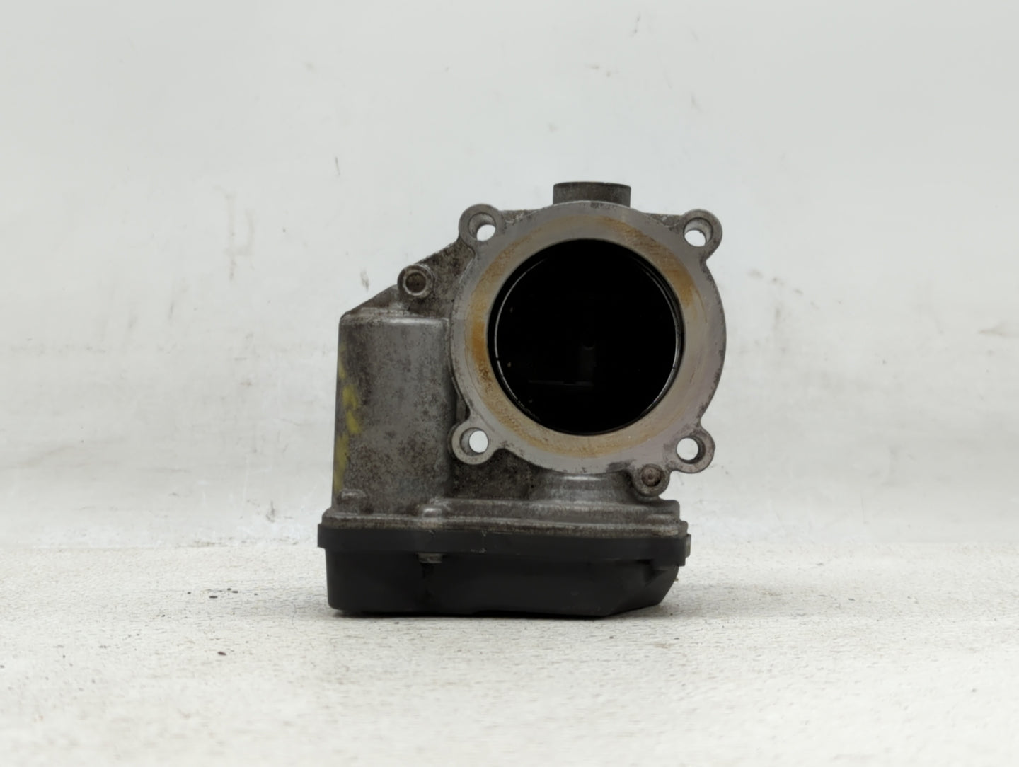 2006-2014 Volkswagen Jetta Throttle Body P/N:06F 133 062 G 06F 133 062 Q Fits OEM Used Auto Parts - Oemusedautoparts1.com