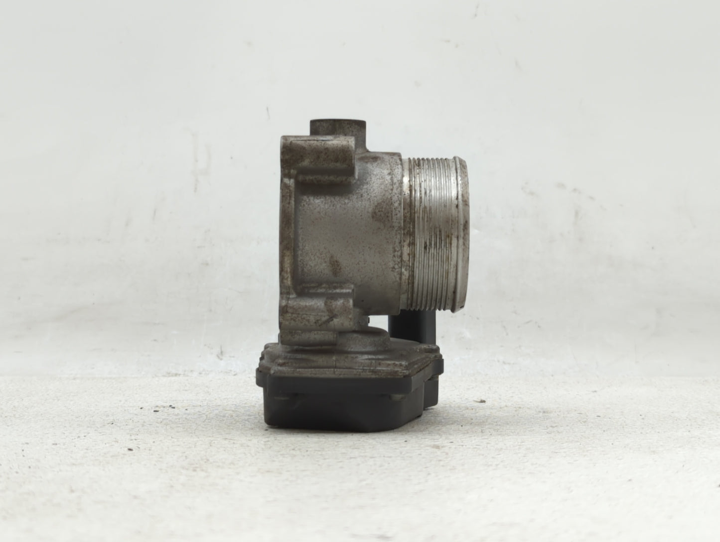 2006-2014 Volkswagen Jetta Throttle Body P/N:06F 133 062 G 06F 133 062 Q Fits OEM Used Auto Parts - Oemusedautoparts1.com