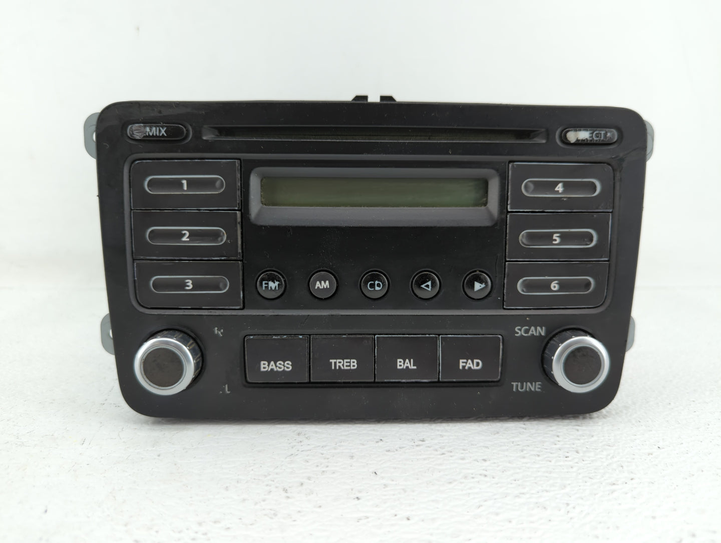 2005-2009 Volkswagen Jetta Radio AM FM Cd Player Receiver Replacement P/N:1K0 035 161 A 1K0 035 180 L Fits OEM Used Auto Par