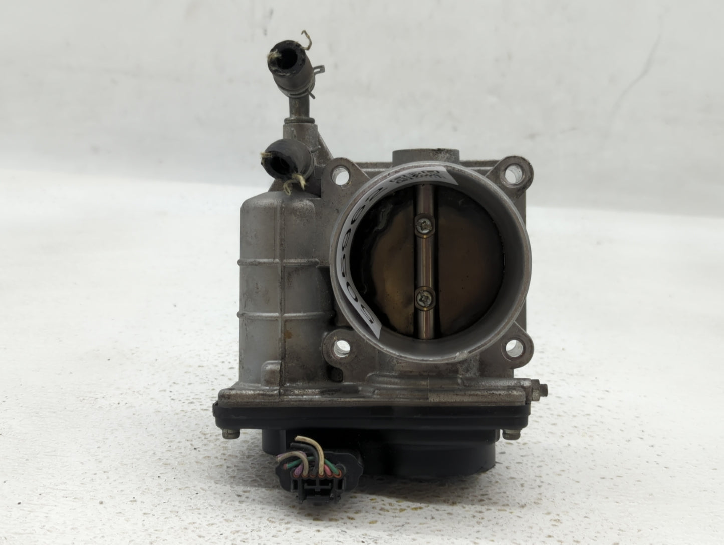 2006-2014 Volkswagen Jetta Throttle Body P/N:526-01 Fits Fits 2006 2007 2008 2009 2010 2011 2012 2013 2014 OEM Used Auto Par