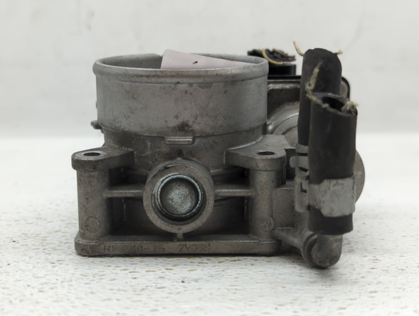 2006-2014 Volkswagen Jetta Throttle Body P/N:526-01 Fits Fits 2006 2007 2008 2009 2010 2011 2012 2013 2014 OEM Used Auto Par