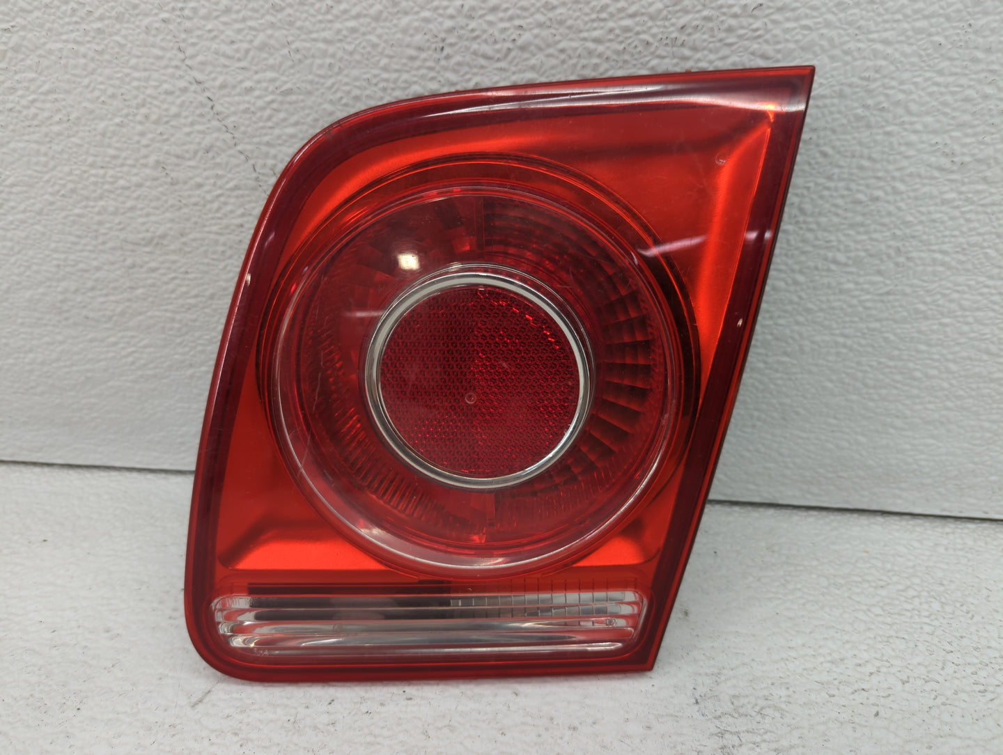 2008-2011 Volkswagen Jetta Tail Light Assembly Passenger Right OEM Fits Fits 2008 2009 2010 2011 OEM Used Auto Parts - Oemus