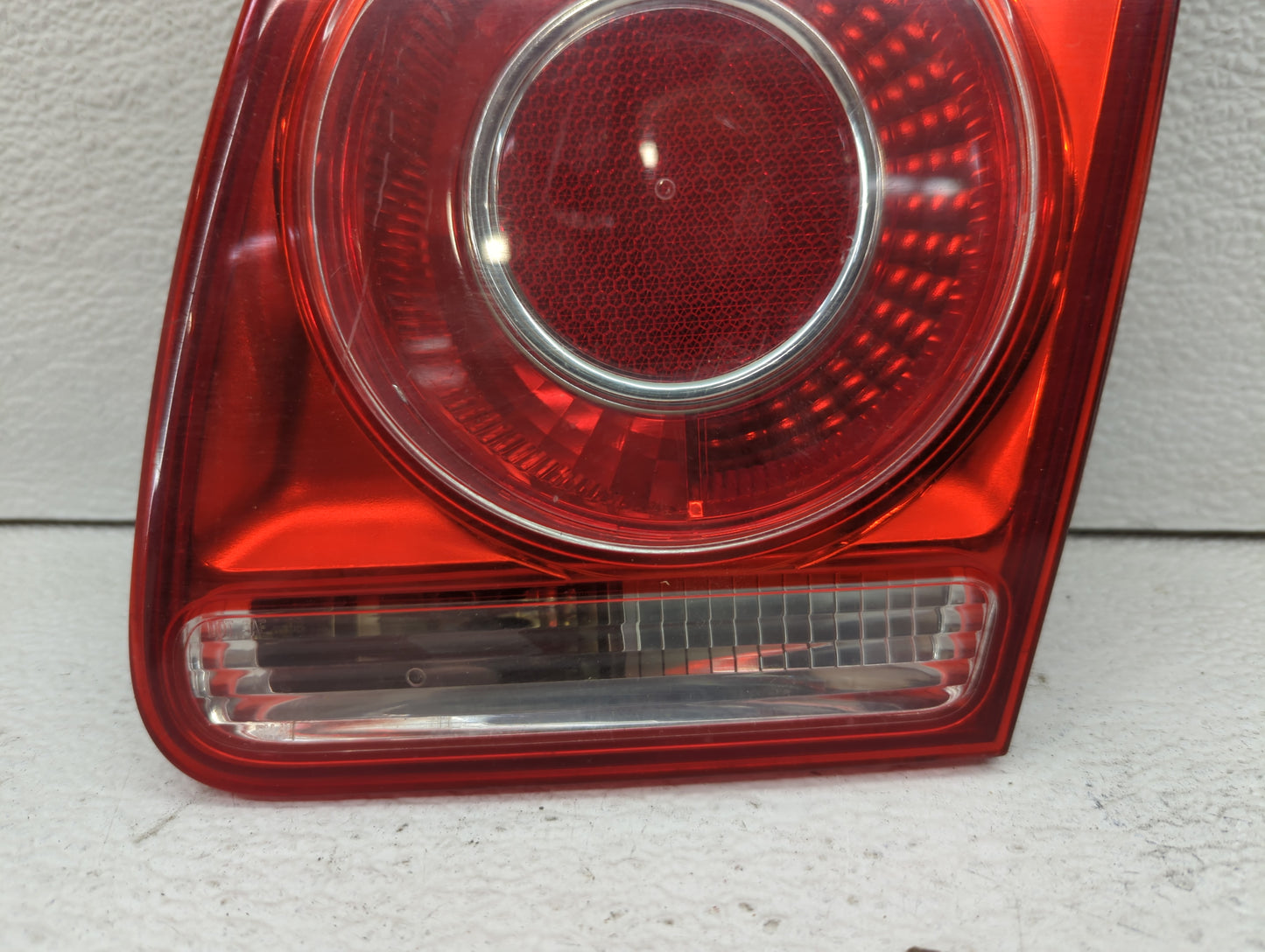 2008-2011 Volkswagen Jetta Tail Light Assembly Passenger Right OEM Fits Fits 2008 2009 2010 2011 OEM Used Auto Parts - Oemus