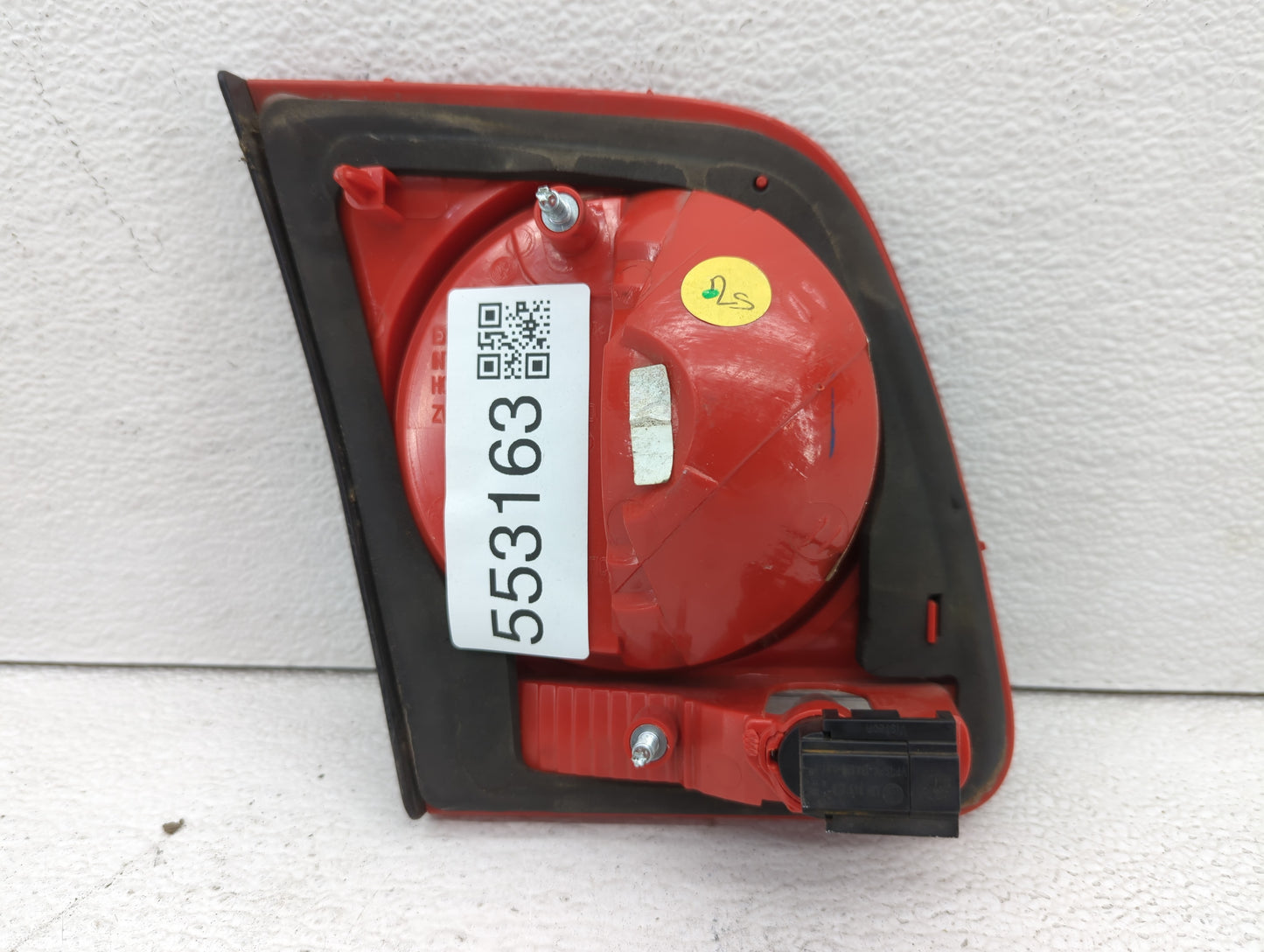 2008-2011 Volkswagen Jetta Tail Light Assembly Passenger Right OEM Fits Fits 2008 2009 2010 2011 OEM Used Auto Parts - Oemus