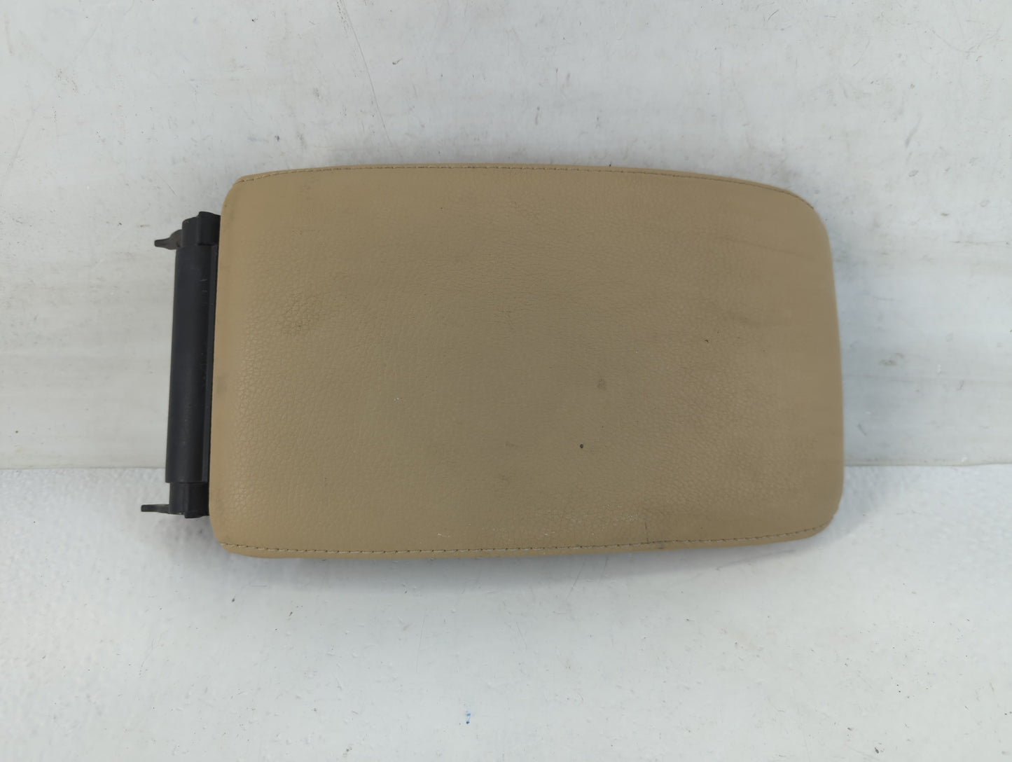2009 Volkswagen Jetta Center Console Armrest Cover Lid Fits OEM Used Auto Parts - Oemusedautoparts1.com