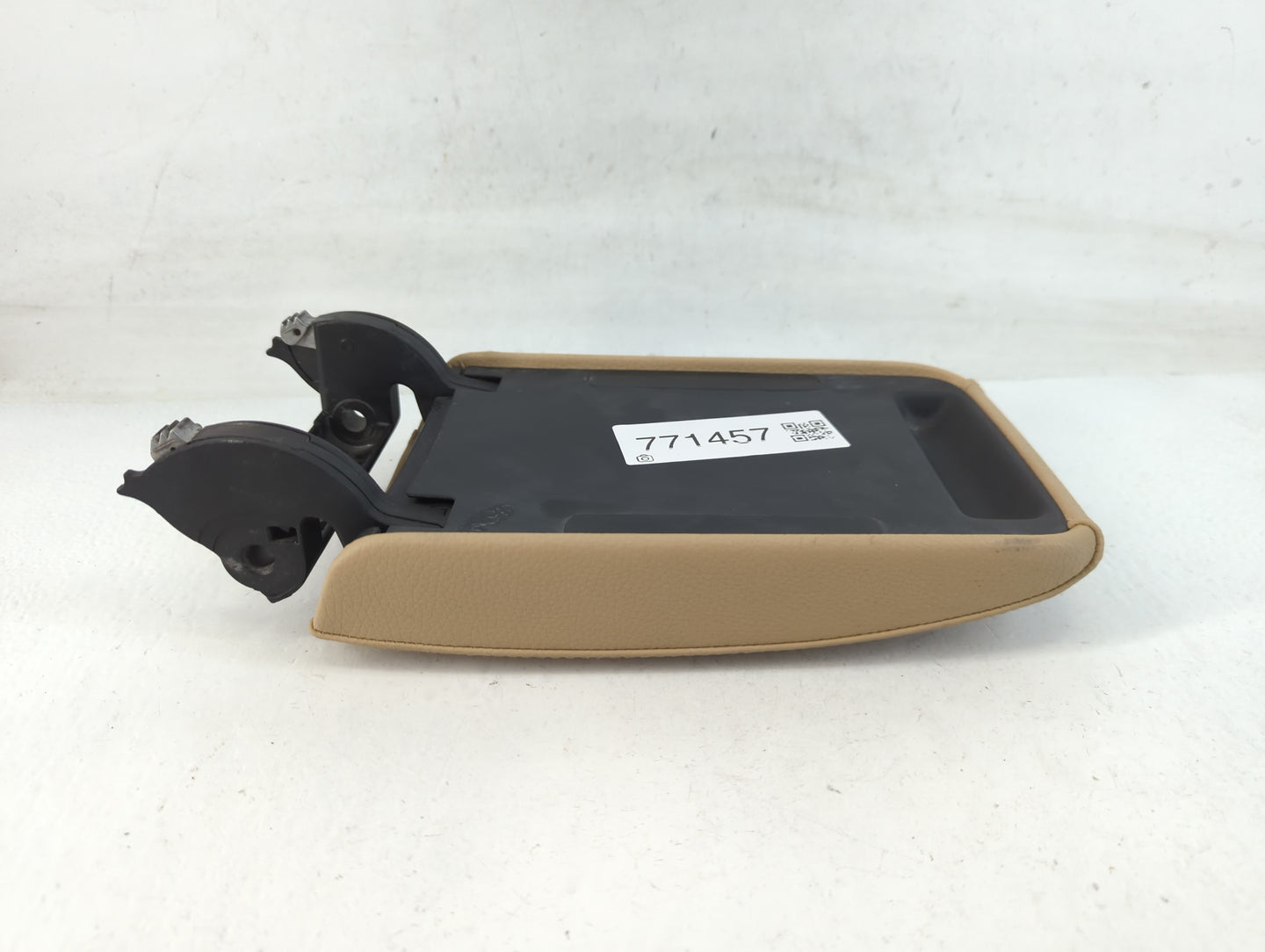 2009 Volkswagen Jetta Center Console Armrest Cover Lid Fits OEM Used Auto Parts - Oemusedautoparts1.com
